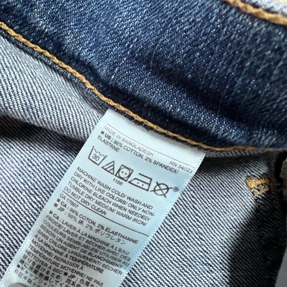 Banana Republic Girlfriend Jean Blue Pockets Size 4 Distressed - Picture 8 of 9